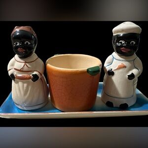Black Americana Salt And Pepper Shakers